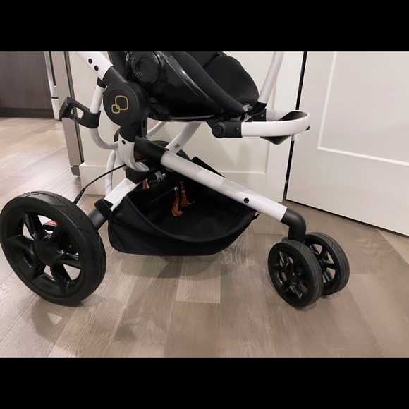 Quinny Moodd Stroller - Rachel Zoe Ltd Edition - Picture 7 of 12